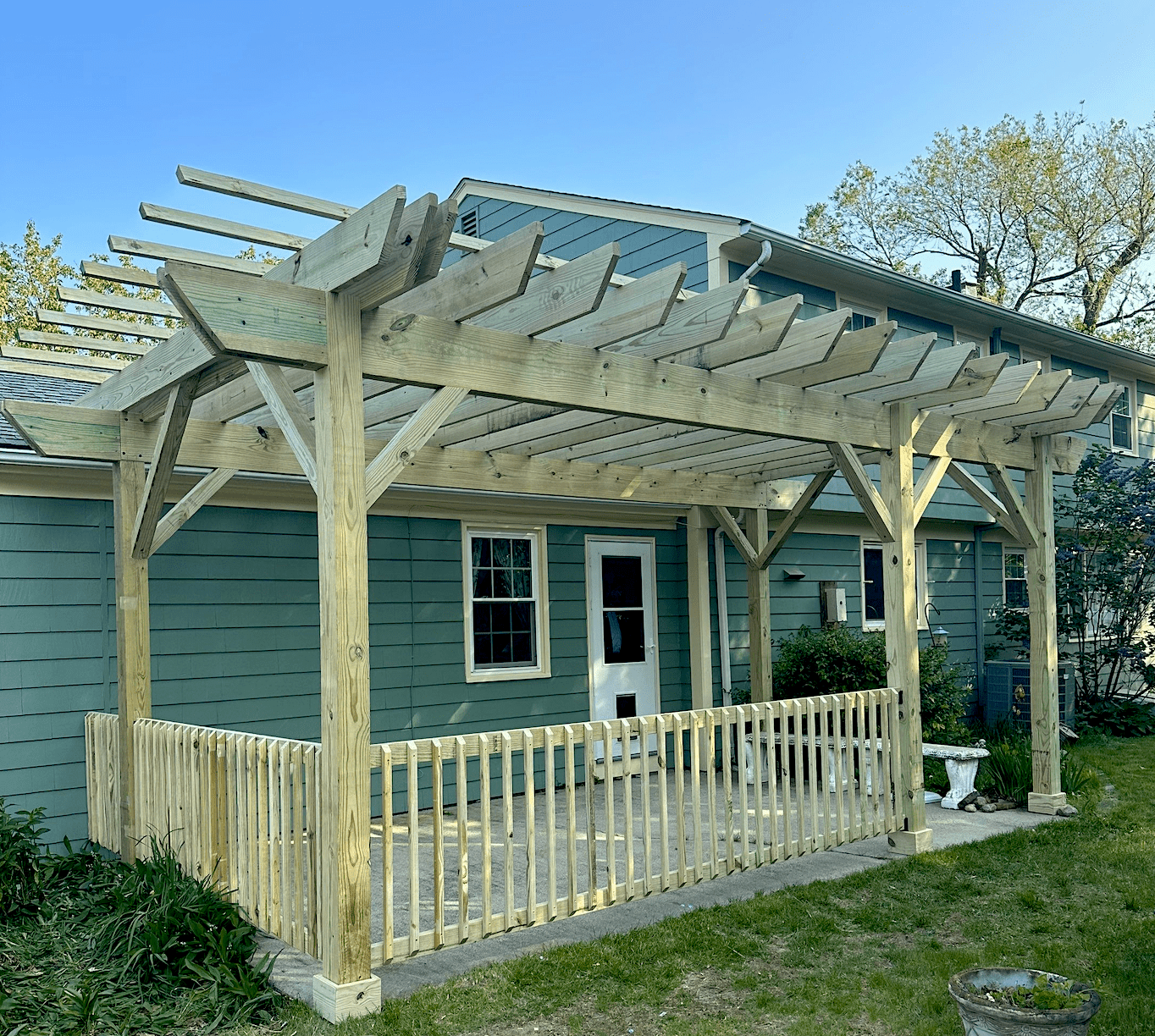 deck pergola